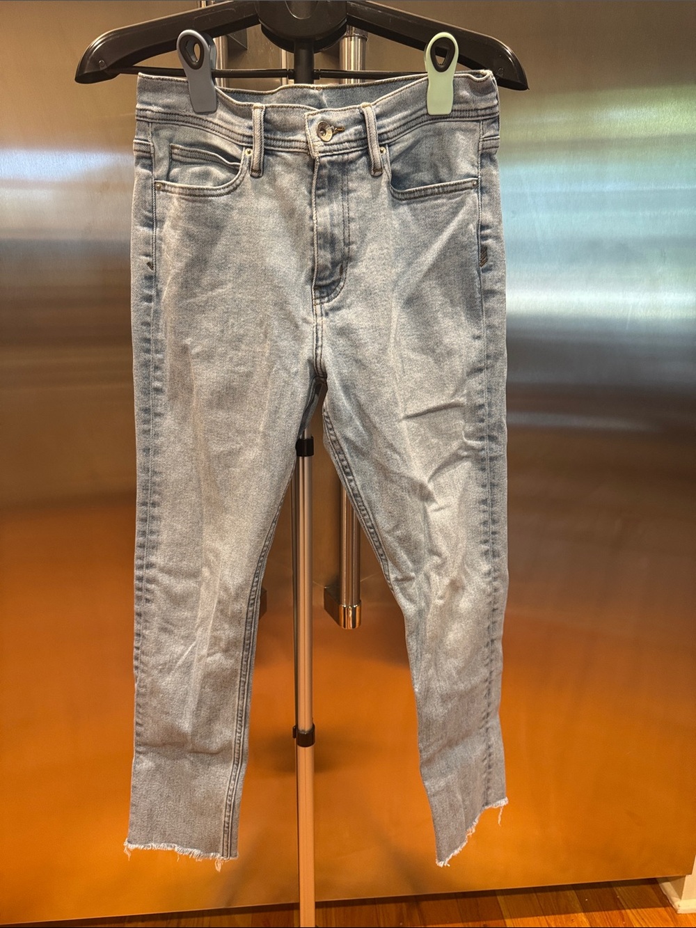 Urban Outfitters BDG Light Wash Women’s Skinny Jeans - Classic Light Blue Denim - Picture 2 of 8